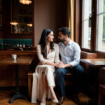 Пара в романтической обстановке